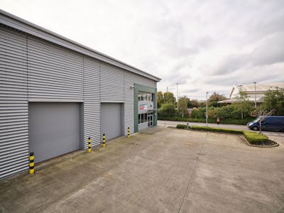 Unit 16, Uxbridge, Industrial/Logistics / Trade Counter / Trade Counter / Showroom / Warehouse / Industrial / Warehouse To Let - uxbridge-trade-020.jpg