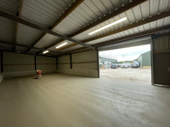 Units 4 Harlesford Farm, Tetsworth, Industrial To Let - IMG_2438.JPG