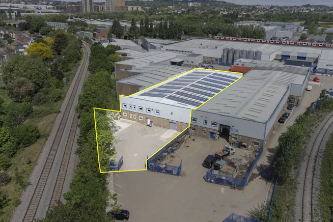 Unit 10b Lyon Way Industrial Estate, Greenford, Industrial / Warehouse To Let - 2.2.jpg
