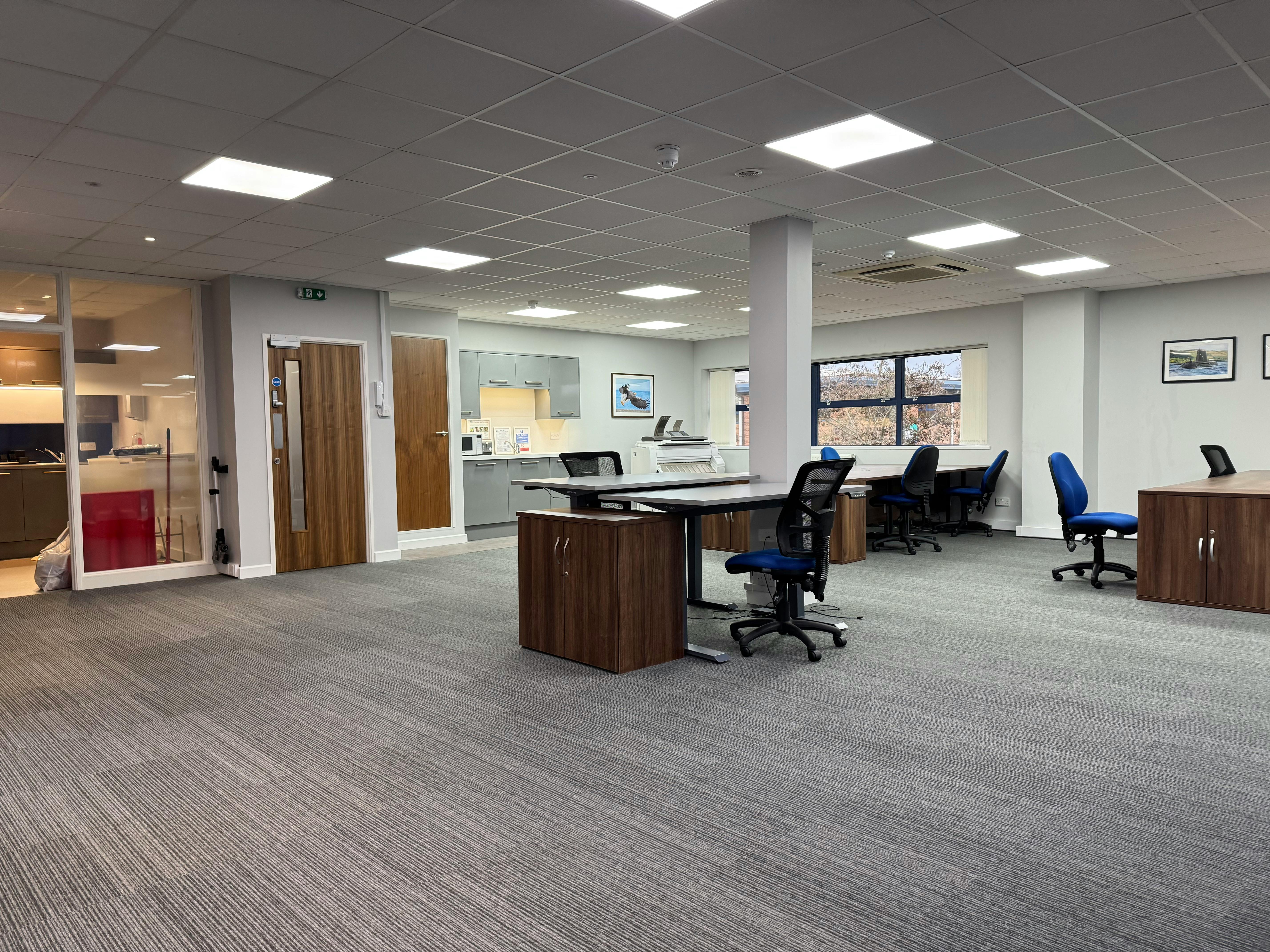 Office in Southampton - photo 2