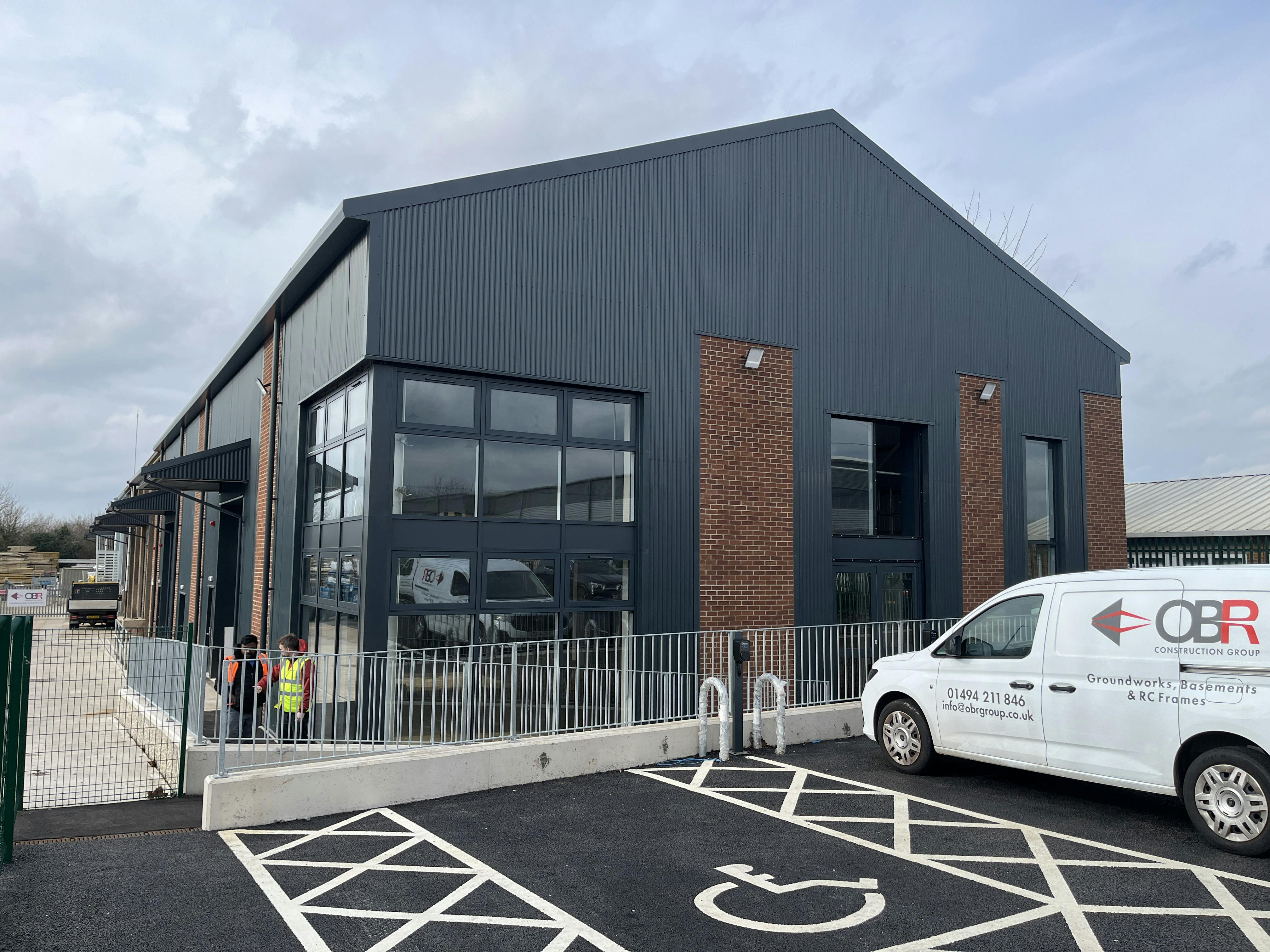 Units B2-B3 Lincoln Road, High Wycombe, Industrial To Let - 20250221_132140358_iOS.jpg