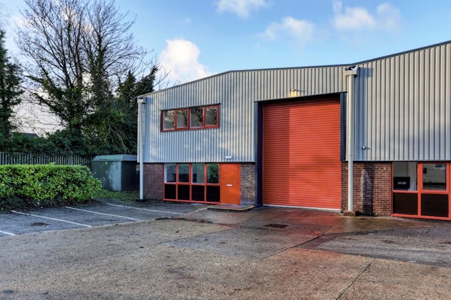 17 & 18 Lister Road Industrial Estate, Basingstoke, Industrial / Industrial To Let - Unit 18-9.jpg