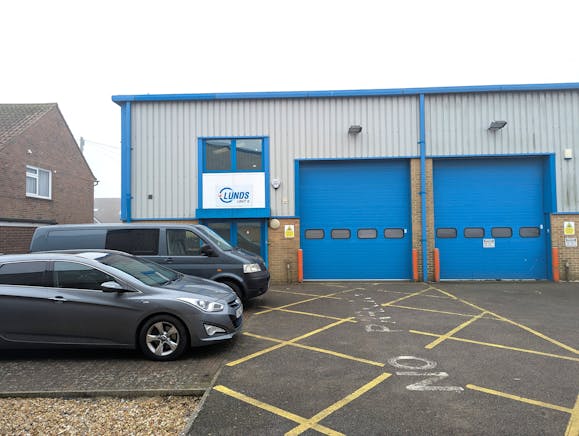 Unit 6, Brookside Business Park Brookside Avenue, Rustington To Let - PXL_20250305_095124325.jpg