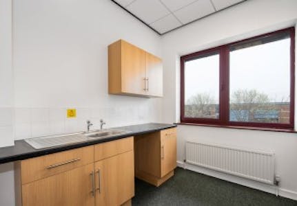 Thame Park Business Centre, Thame, Office To Let / For Sale - Kitchen 6.jpg