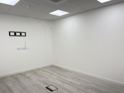 Modern Warehouse, Unit 5 Century Court, Aylesbury, Industrial / Industrial/Logistics To Let - IMG_1101.JPG