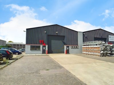 11a The Wheelwrights, Southend on sea, Industrial To Let - 3e0af4a48a773ac3bdbf726fb7e7930fd0fc2f13front.jpg