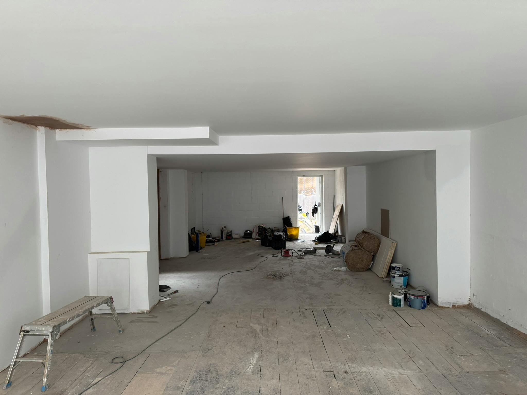 6 Baker Street, Weybridge, Retail To Let - IMG_6809.JPEG