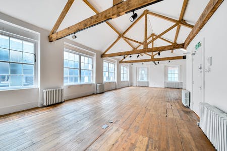 5 Standard Place, London, Office For Sale - 137430256916e6d00463c.jpg