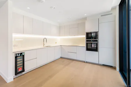 Flat 2, London, Residential Flat To Let - Kitchen