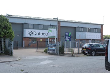 1-4 Orbital Business Centre, Brooker Road, Waltham Abbey, Industrial To Let - Orbital 13 pic 2 .JPG