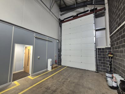 Unit D2, Meadowbank Business Park, Oldham, Industrial/Logistics To Let / For Sale - 20251020_113101.jpg