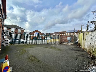Yard R/o, 4 Oxen Road Industrial Estate, Luton, Open Storage / Yard To Let - Oxen Road Yard.jpeg