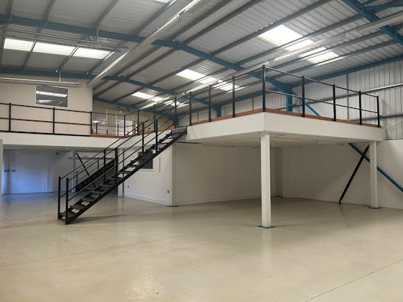 Unit J, Lambs Farm Business Park, Reading, Industrial To Let - 13.jpg