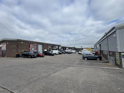 7-10 Bartlett Court, Yeovil, Industrial/Logistics / Office To Let - IMG_0324.JPG