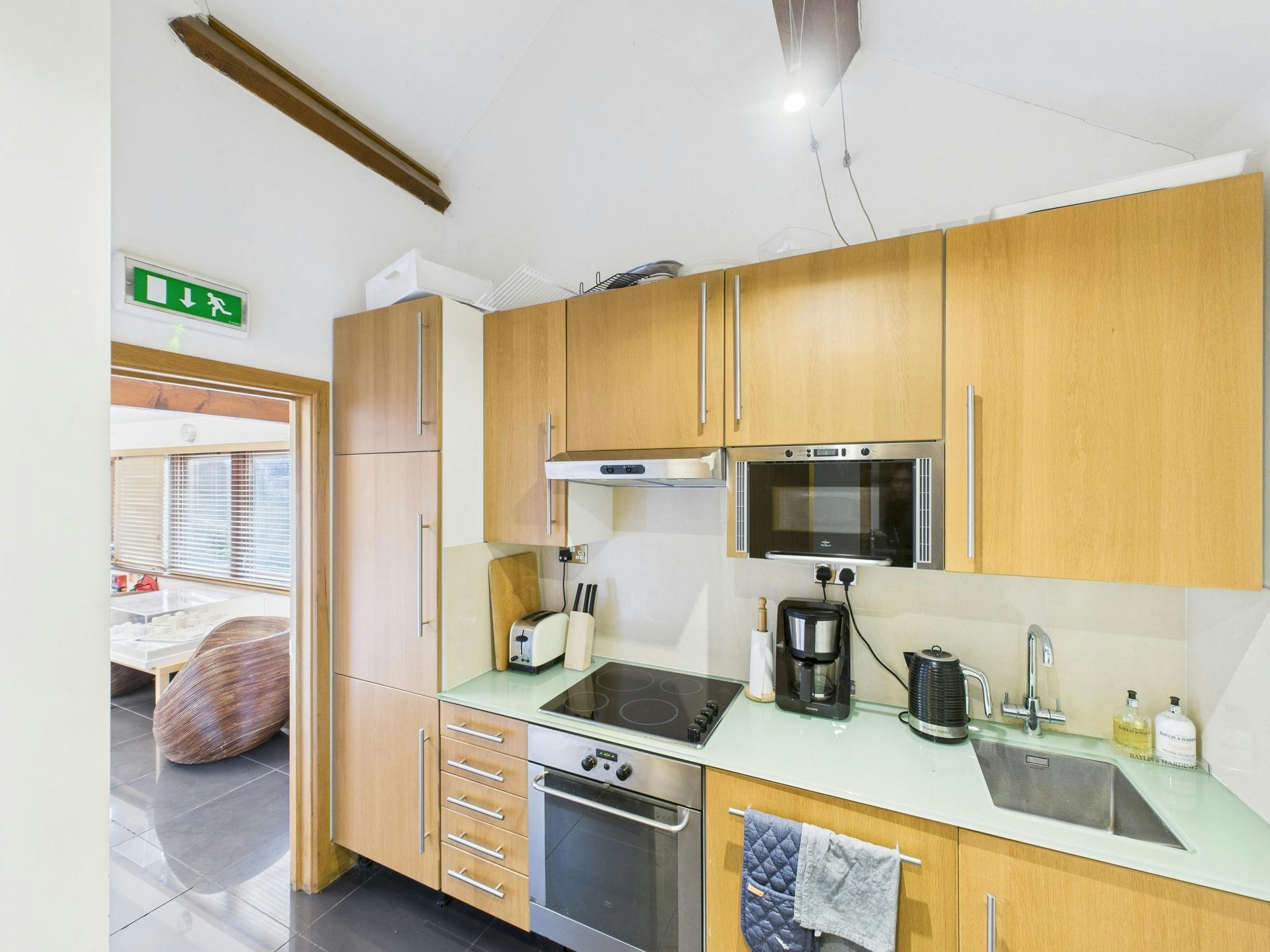 Unit 2, Drayton House Court, Wallingford, Office To Let - CAM05222G0-PR0074-STILL003.jpg