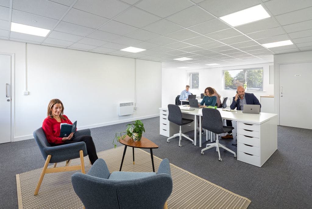 Office in Birkenhead - photo 4