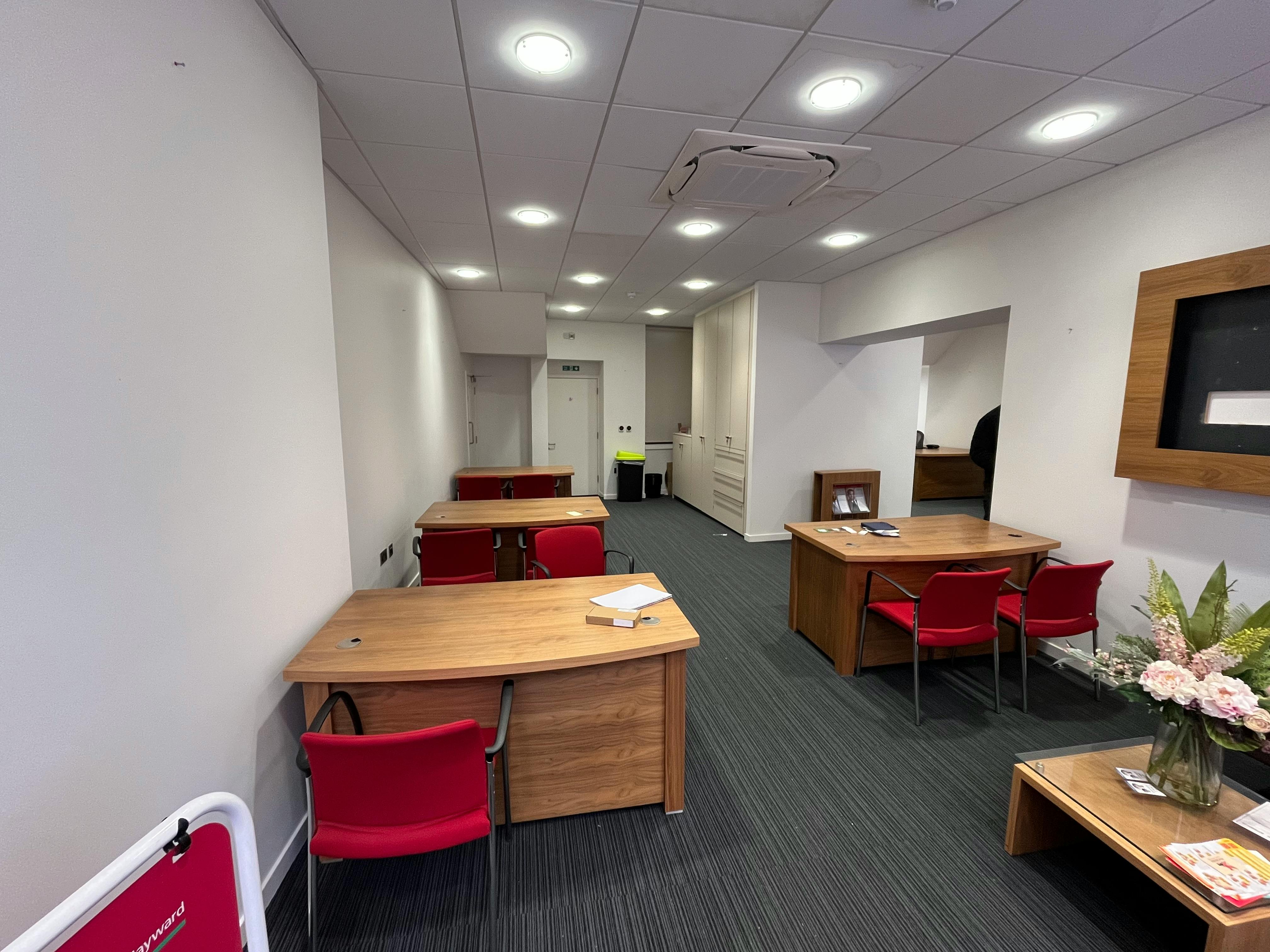 Retail/Shop in Camberwell - photo 3