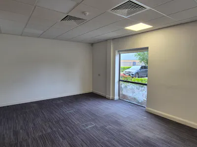 Unit E, Stockport, Office To Let - 20260910_102330.jpg