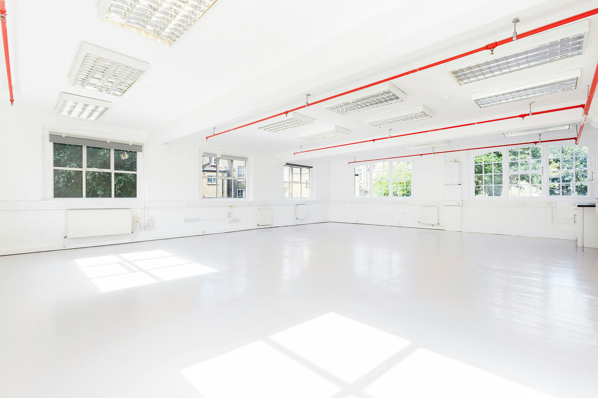 Office in London - photo 3