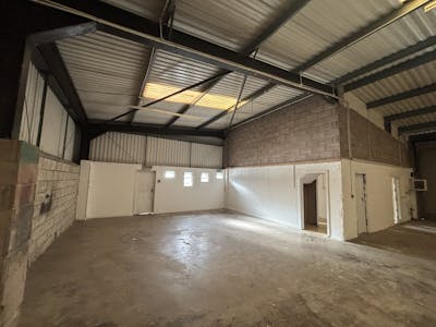 Unit 40 and 41, Albion Industrial Estate, Pontypridd, Industrial To Let - IMG_6387.jpeg