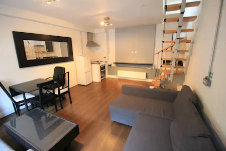 18A Accommodation Road, London, Residential Flat / Investment For Sale - IMG_0228 (3).jpg