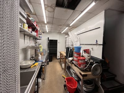 2 Bridge Street, Bakewell, Cafe (A1) / Class E Retail / Leisure / E (Commercial / Business / Service) / Retail / High Street Retail / Retail - In Town To Let / For Sale - IMG_3187scaled.jpg