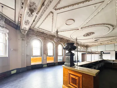 The Griffin Centre, Unit 7, London, Retail To Let - unit 7(8).jpg