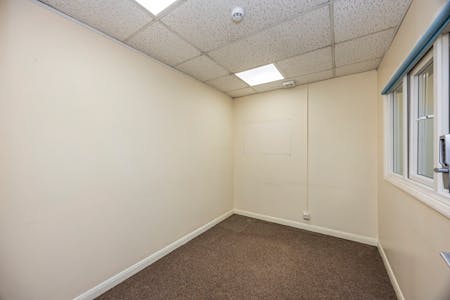 Unit 2, The Cyril Richings Business Centre, Shoreham-by-Sea, Industrial / Warehouse For Sale - Cyril Richings Buisness Centre, Unit 2-013.JPG