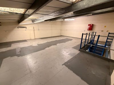 11 Rosshill Industrial Park, Southend-on-Sea, Industrial To Let - WhatsApp Image 2026-05-11 at 16.11.25 (1).jpeg