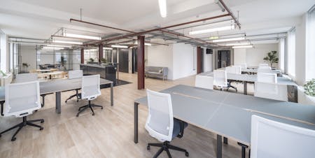 3 Old Street Yard, Old Street, Office To Let - Desk Area