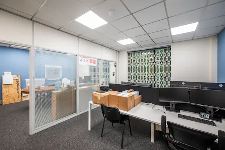 Unit 6, The Progression Centre, Hemel Hempstead, Office To Let - w (5).jpg