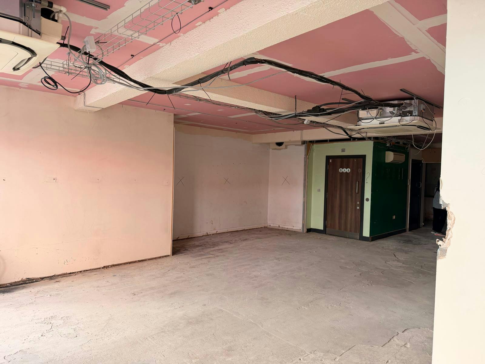 15 White Hart Street, High Wycombe, Retail To Let - WhatsApp Image 2026-04-07 at 17.22.33 (3).jpeg