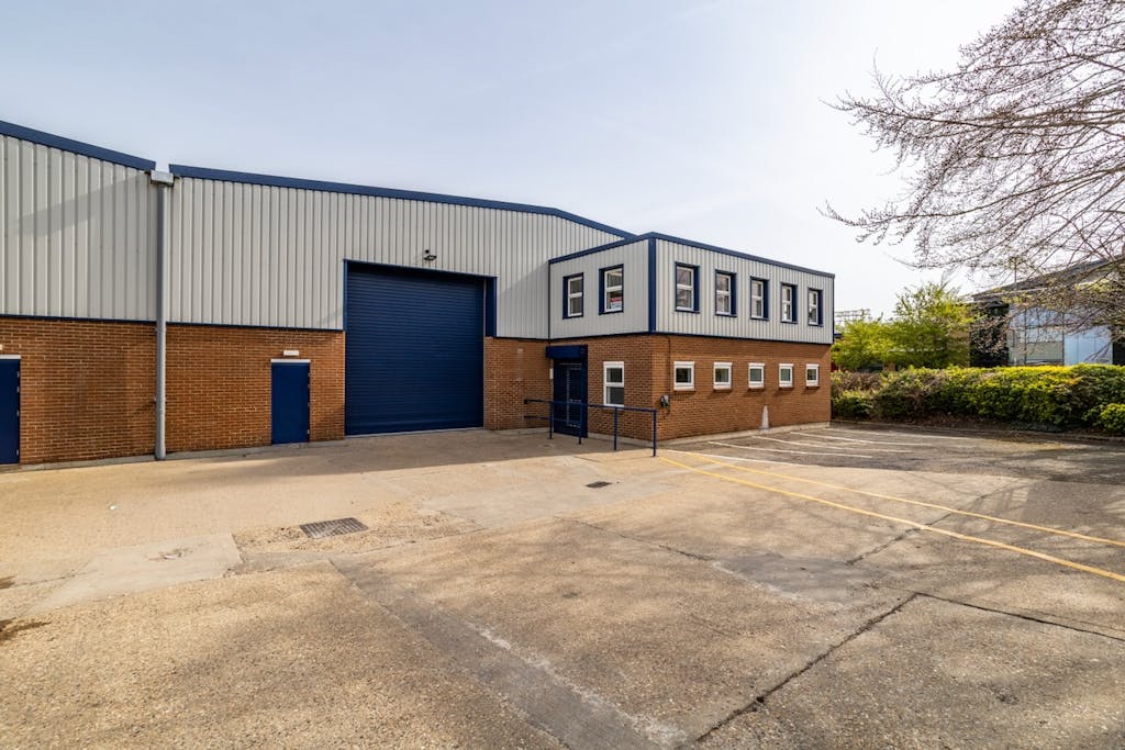 Lawrence Way Ind Estate - Dunstable-75