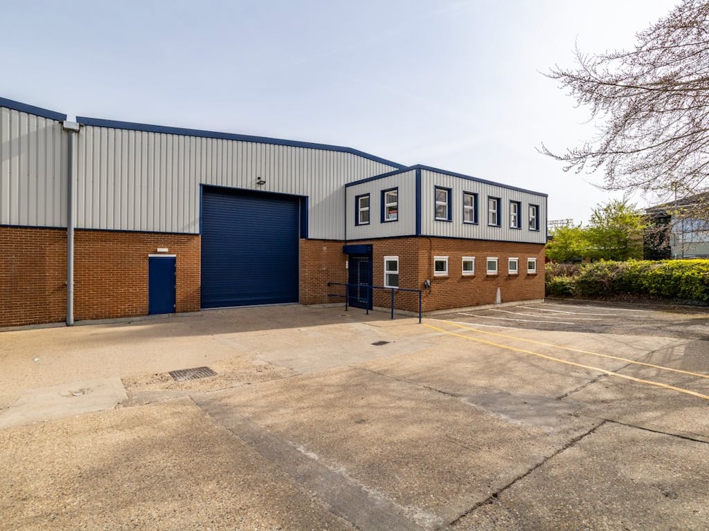 Lawrence Way Ind Estate - Dunstable-75