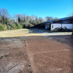 Land r/o, 175 Walnut Tree Close, Guildford Surrey, Land / Open Storage To Let - 20240118_115646.jpg