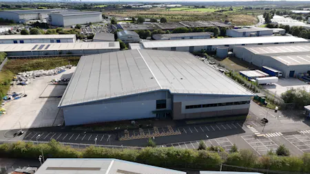 T86, Pilsworth Road, Heywood, Industrial/Logistics To Let - dji_fly_20260909_162526_0315_1788979203723_photo.jpg