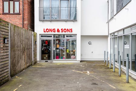 Unit 5 - Ropewalk Gardens, London, Retail To Let - Roperwalk Gdns U5  Low Res 3.jpg