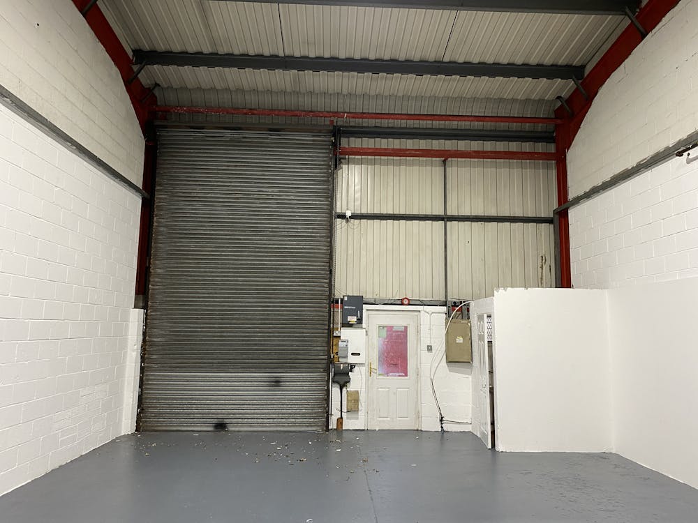 Unit 6, Queens Court - IMG_2321.JPG