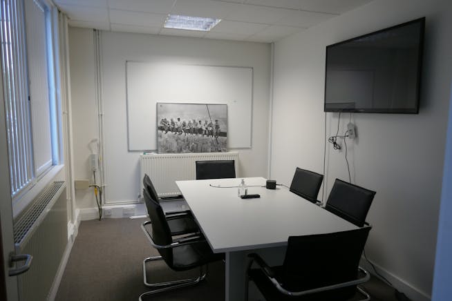 Unit 3 RO24, Harlow, Offices To Let - P1050791.JPG