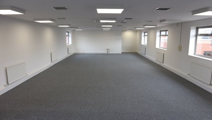 1st Floor, Victoria Court, Reading, Office To Let - Victoria Court Mortimer Interior 5.JPG