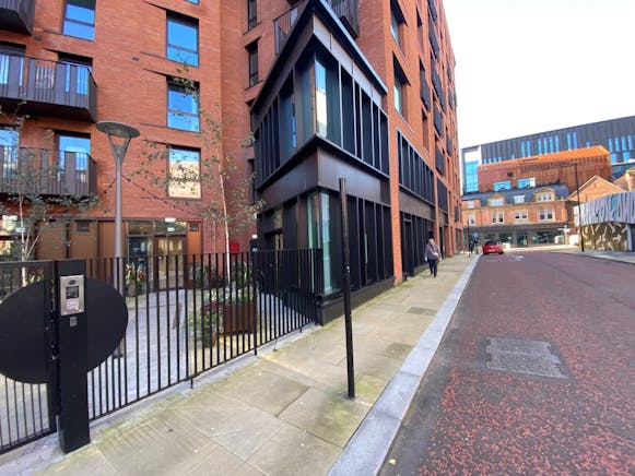 7 Cross Burgess Street, Sheffield, Leisure / Offices / Retail To Let - IMG_5183.jpeg