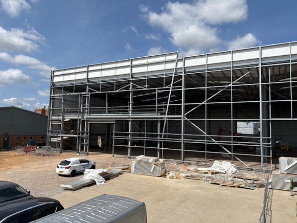 INTER, Tewin Road, Welwyn Garden City, Hertfordshire, Warehouse & Industrial To Let - PHOTO20250619062142.jpg