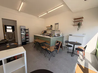 19 West Road, Westcliff-on-Sea, Retail To Let - WhatsApp Image 2026-05-27 at 15.21.05 (3).jpeg