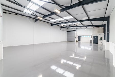 Unit 3, Wellington Park Estate, London, Industrial / Logistics / Trade Counter / Warehouse To Let - Wellington_Park_Ind_Estate081.jpg