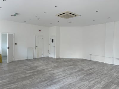 4 Wilmington Close, Watford, Office To Let / For Sale - IMG_5594.jpeg