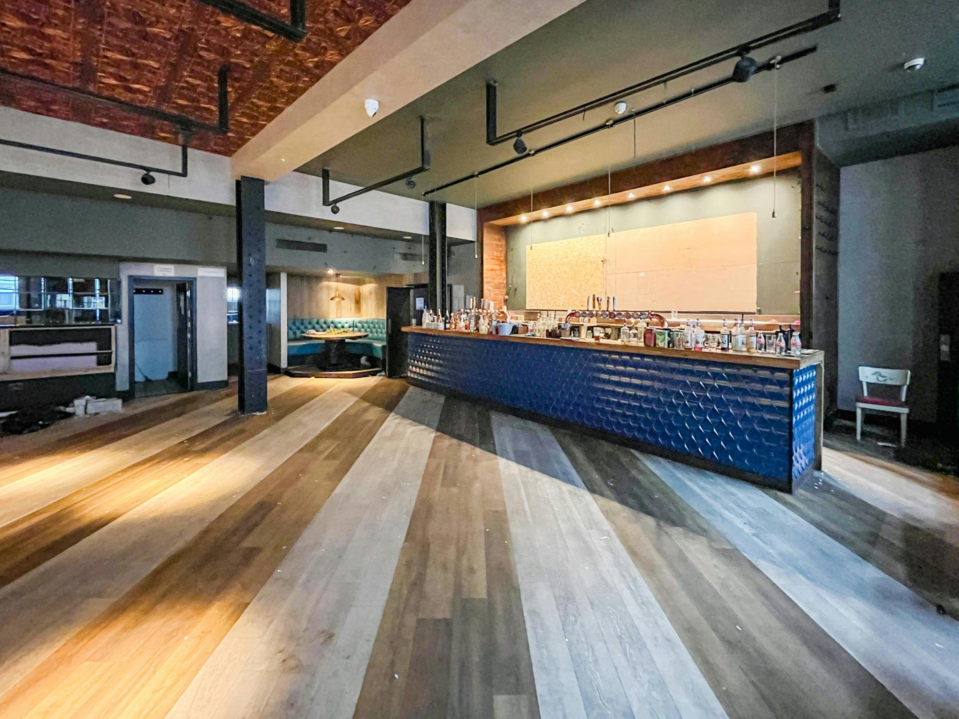 Retail/Shop in Bournemouth - photo 3