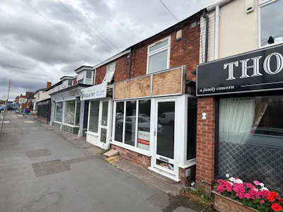 68 Birmingham Road, Bromsgrove, Retail To Let - IMG_2854.JPG