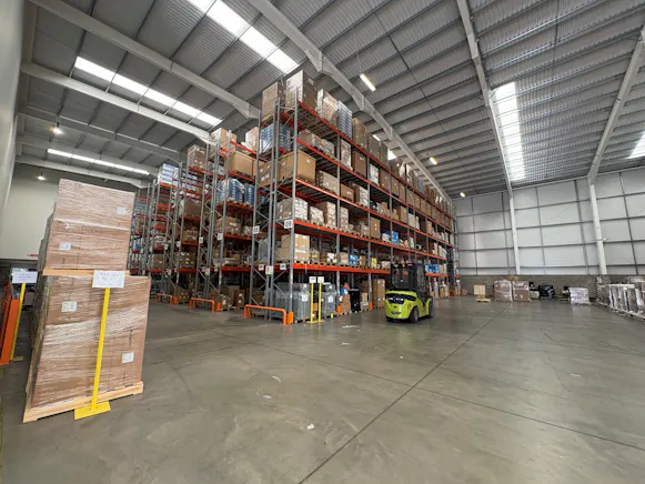 Unit 3 Aston 41, Aesop Business Park, Aston Clinton, Distribution Warehouse / Retail / Trade Lease Assignment - Aesop Business Park.jpg
