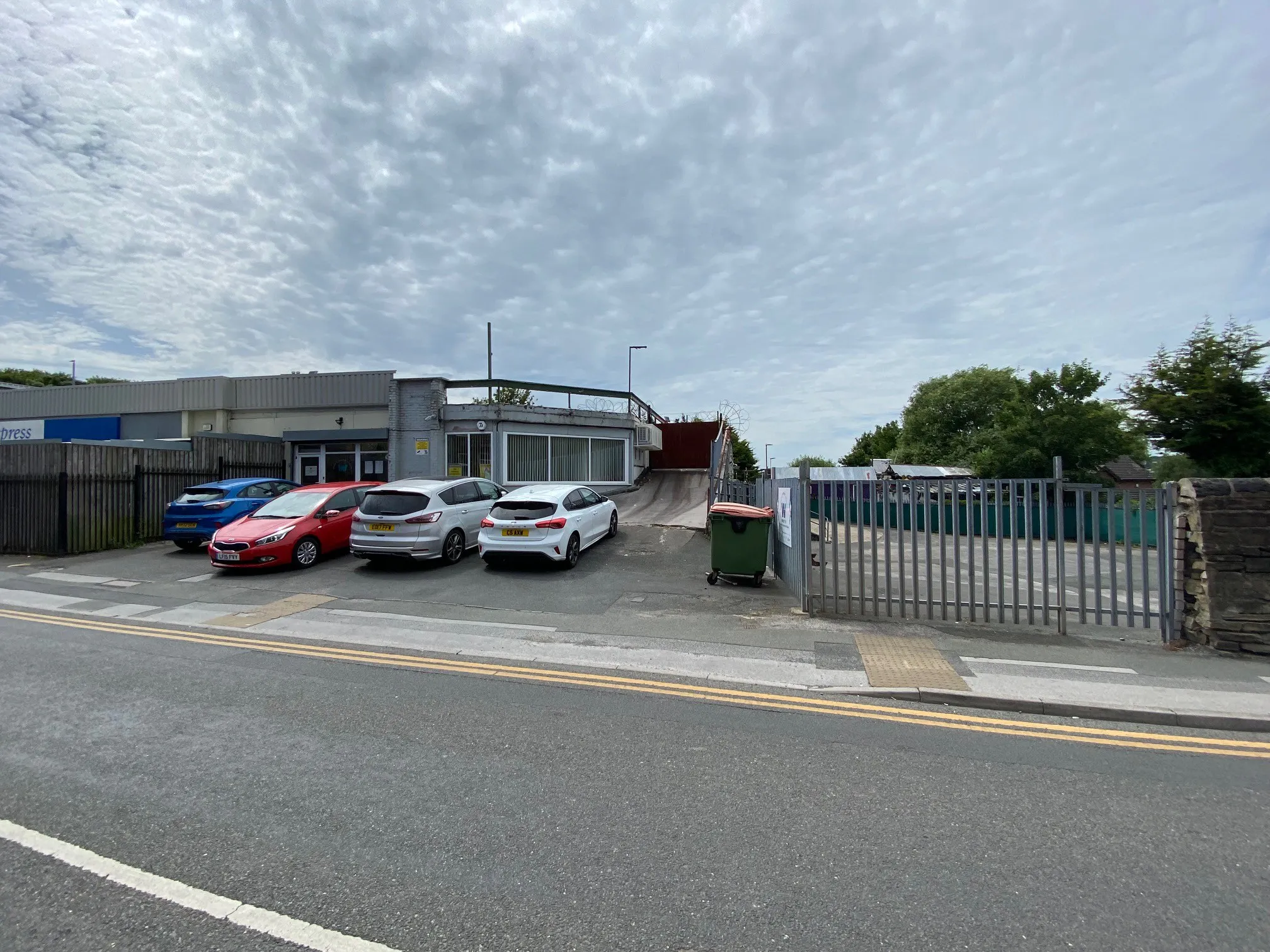Unit 2, Town Street, Stanningley, LS28 6HL