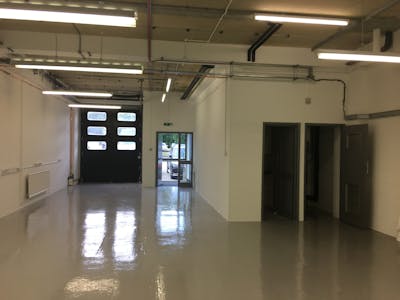 8 Millfield House, Watford, Industrial / Light Industrial / Office / Warehouse To Let - IMG_7609.JPG